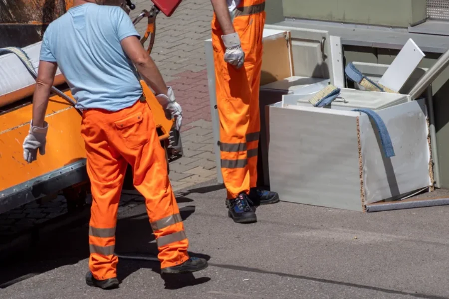 The Difference Between Trash And Junk Removal in Arizona City, AZ